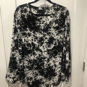 Talbots blouse in excellent condition.